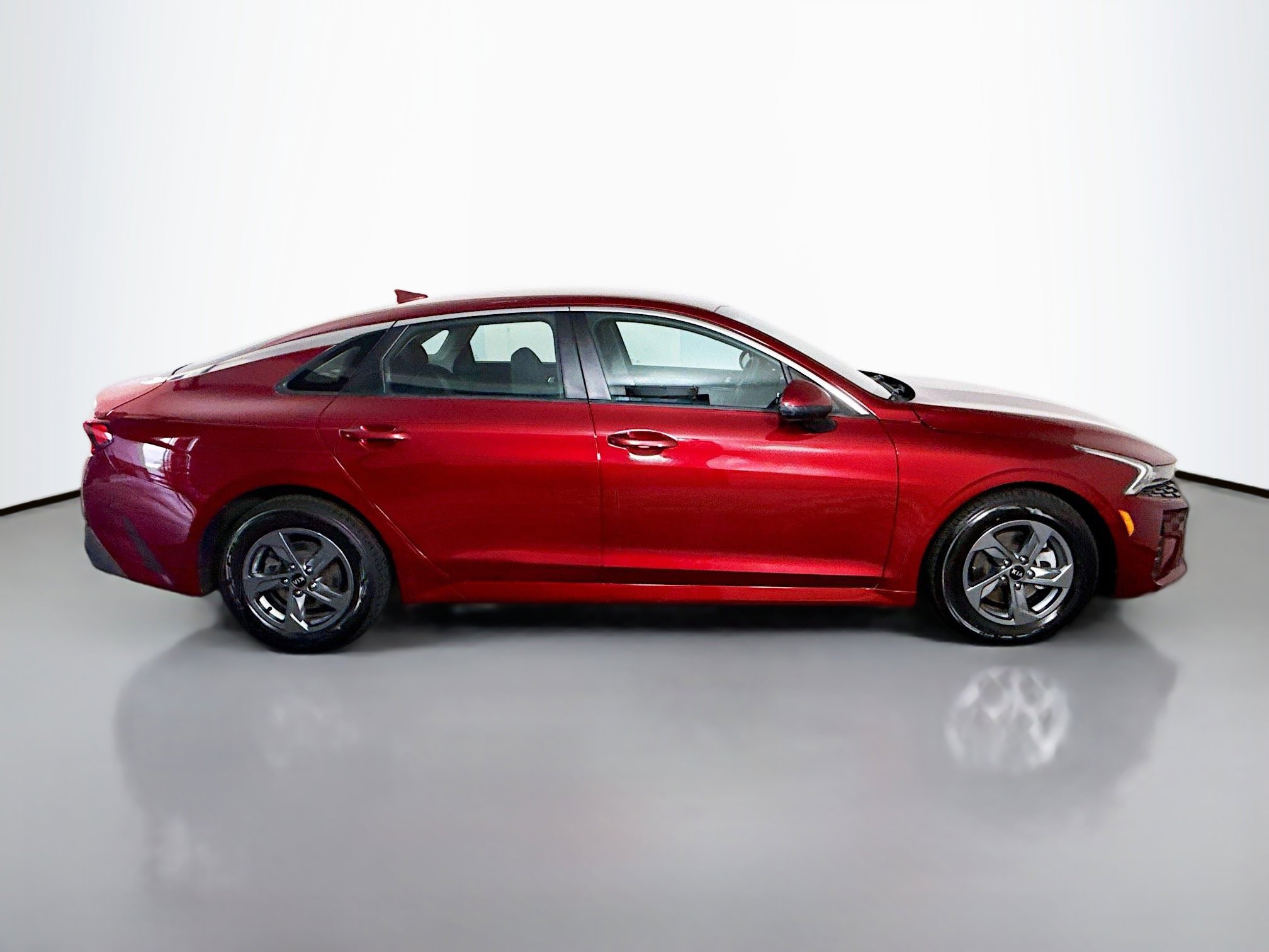 Used 2021 Kia K5 LX image 11