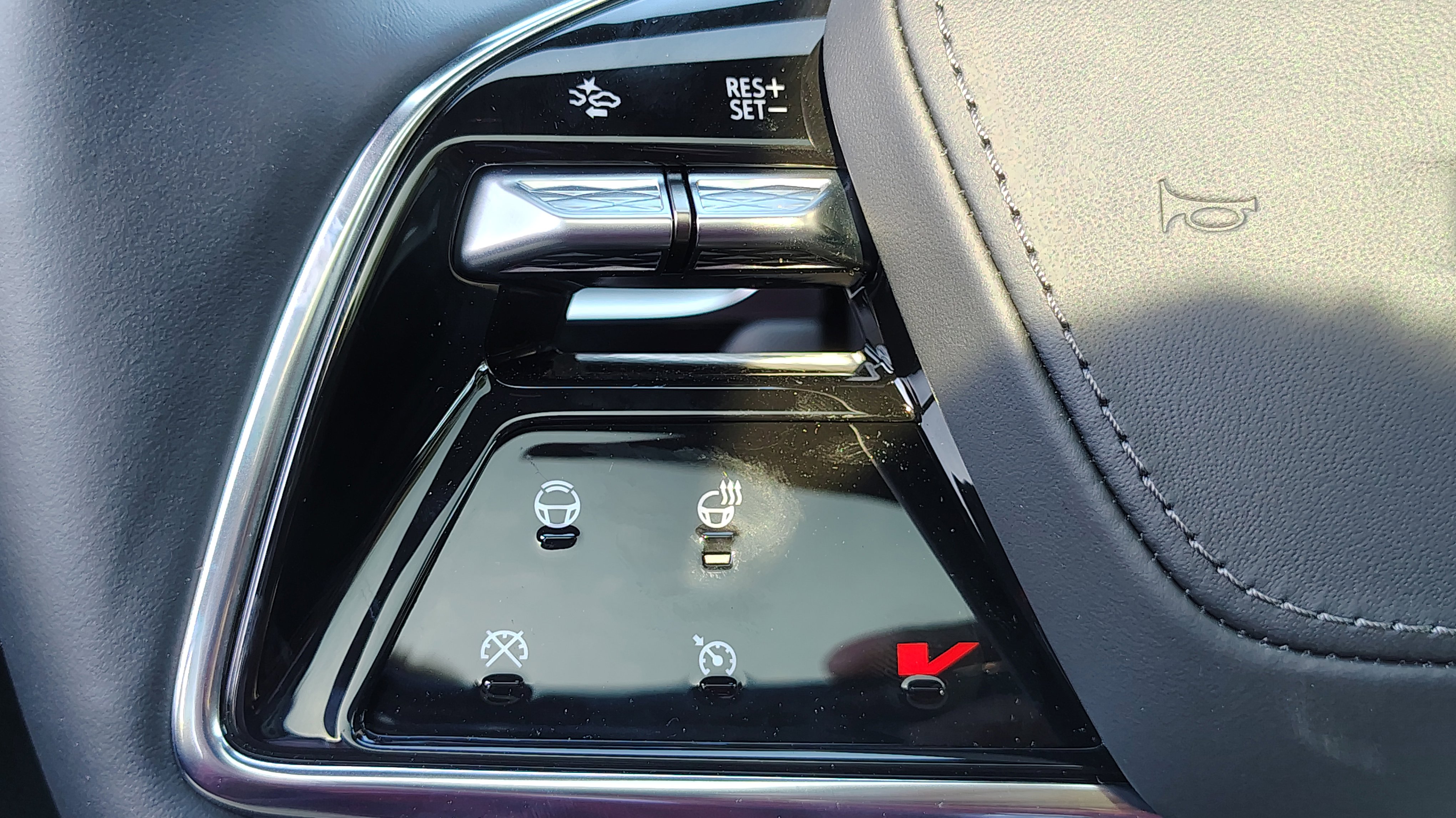 New 2026 Cadillac Lyriq V w/ LPO, Floor Liner Package image 15