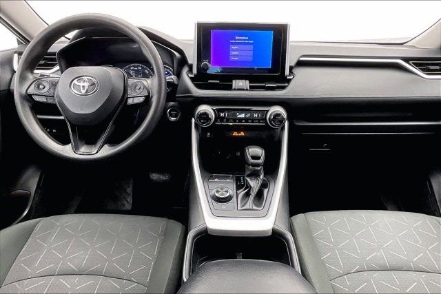 Used 2024 Toyota RAV4 XLE AWD/4WD image 15