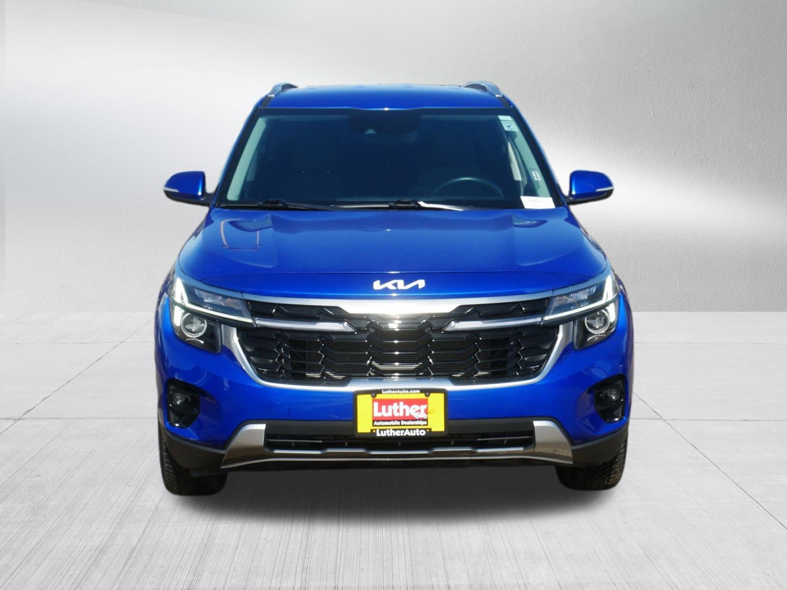 Used 2024 Kia Seltos S image 2