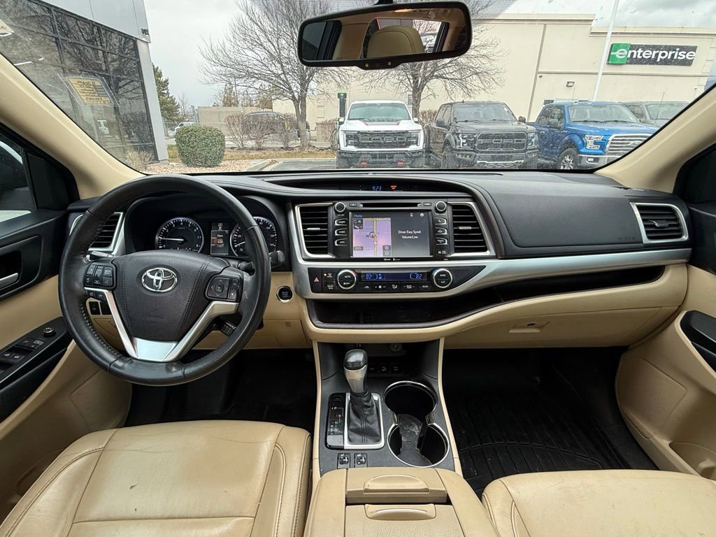 Used 2015 Toyota Highlander XLE AWD/4WD image 23