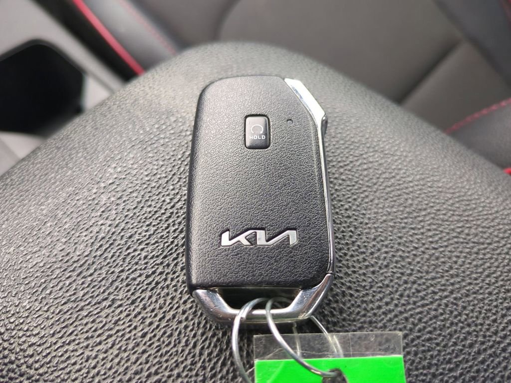 Used 2023 Kia Forte GT image 27