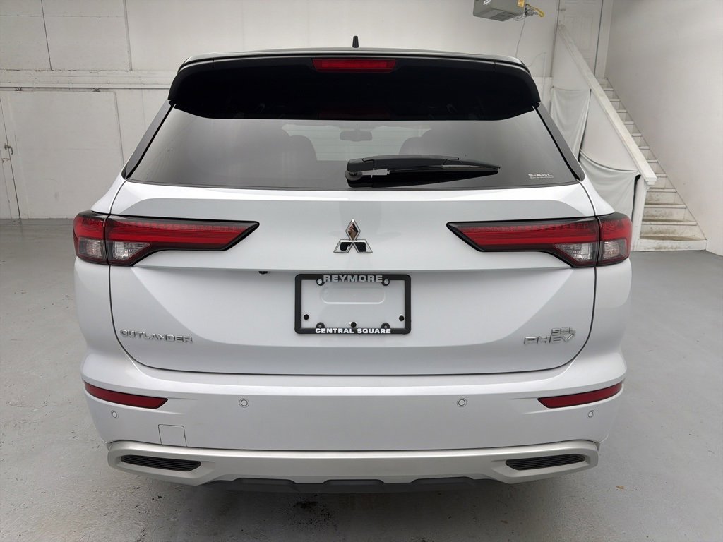 Used 2023 Mitsubishi Outlander SEL image 10