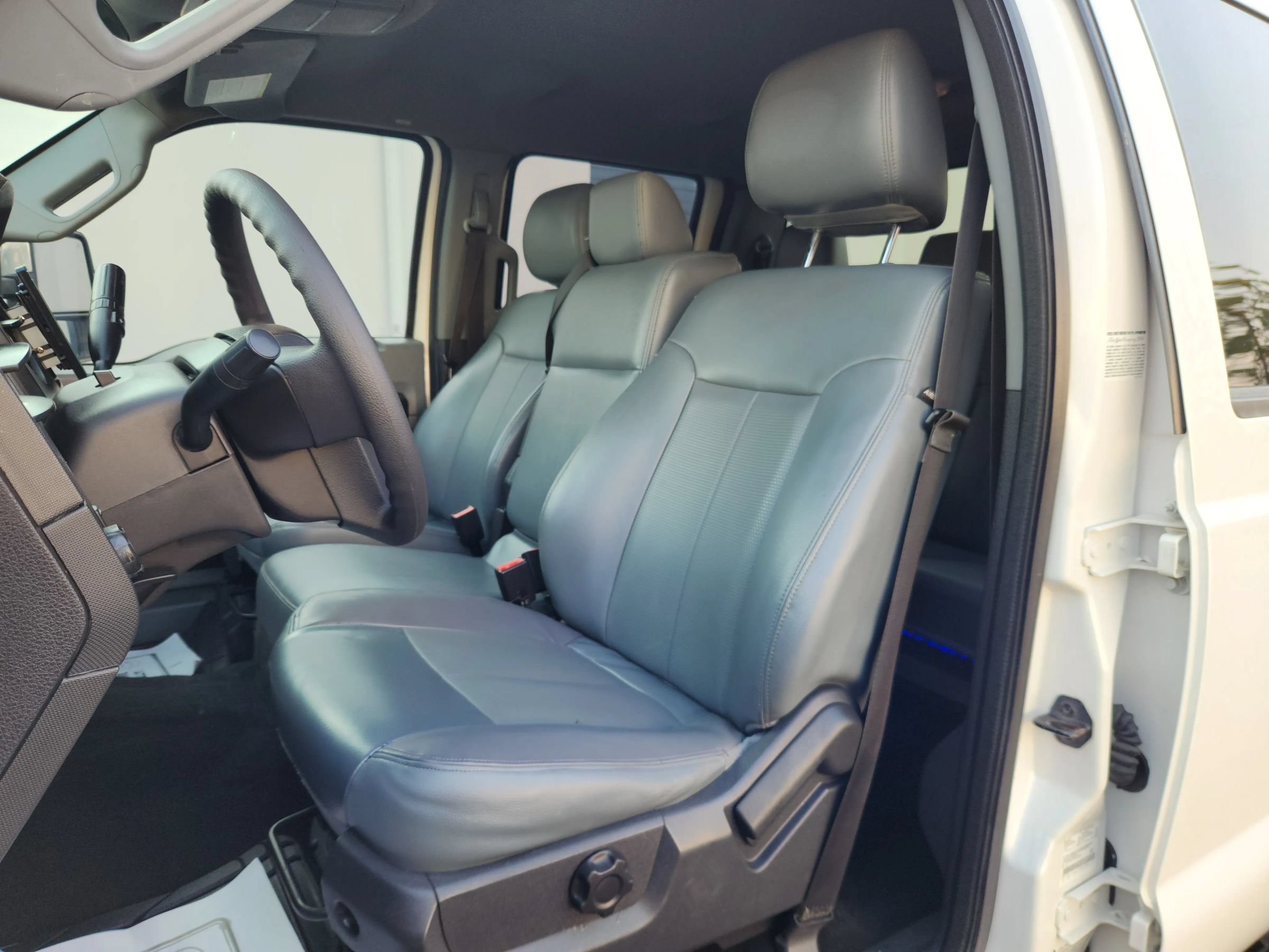 Used 2015 Ford F350 XL w/ Power Equipment Group AWD/4WD image 9