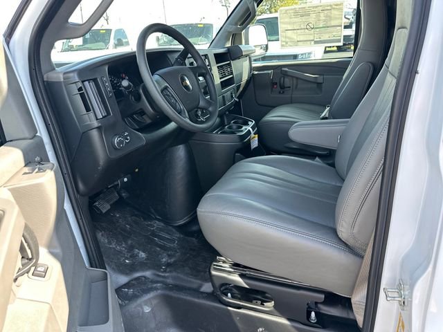 New 2025 Chevrolet Express 3500 Extended w/ Driver Convenience Package image 17