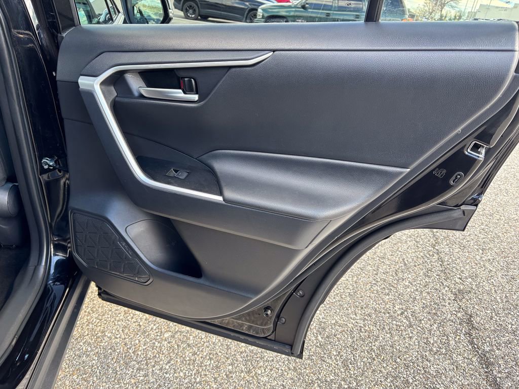 Used 2025 Toyota RAV4 XLE w/ Weather Package image 43