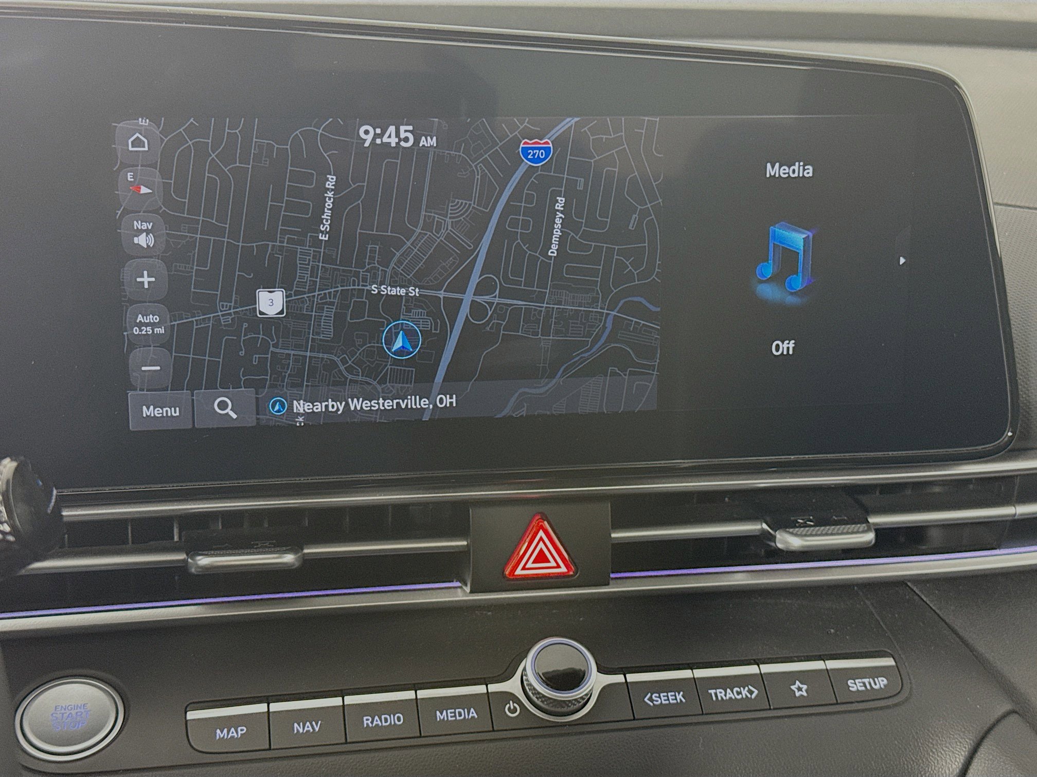 Used 2023 Hyundai Elantra Limited w/ Preferred Accessory Package FWD image 13