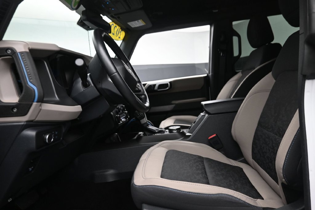 Used 2022 Ford Bronco Wildtrak AWD/4WD image 16