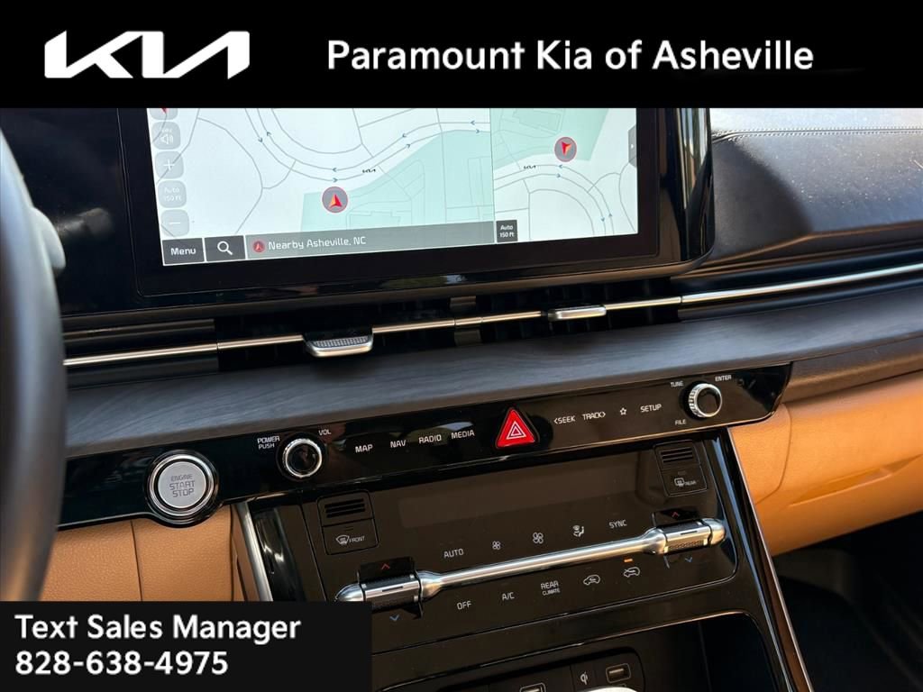 Certified 2023 Kia Carnival EX image 9