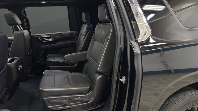 Used 2023 GMC Yukon XL SLT w/ SLT Premium Package AWD/4WD image 22
