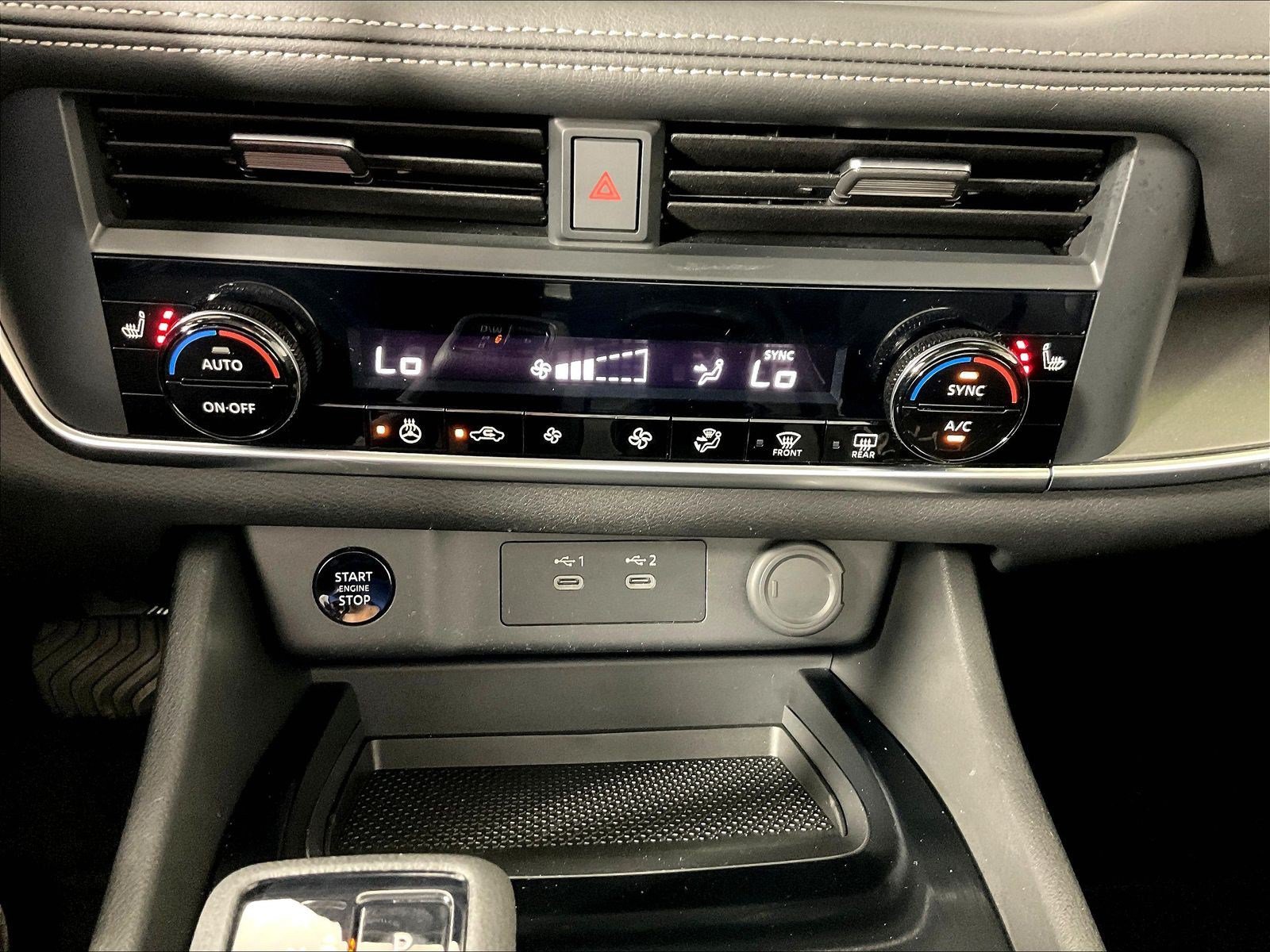 Used 2025 Nissan Rogue SV w/ SV Premium Package FWD image 36