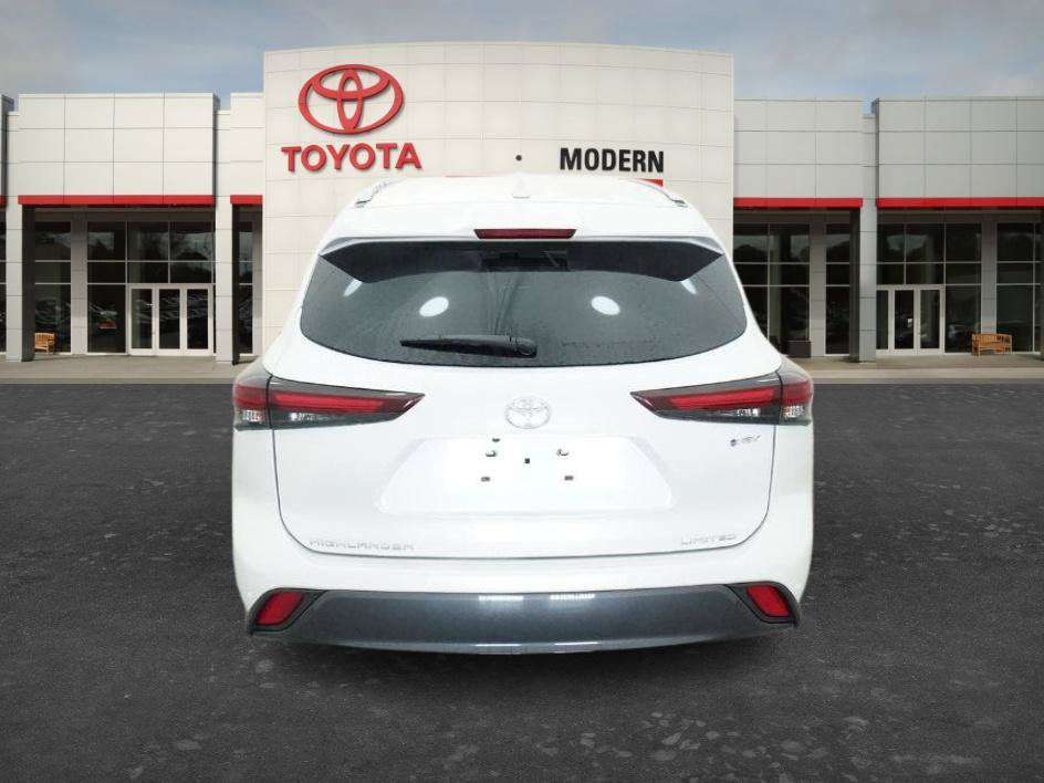 New 2026 Toyota Highlander Limited AWD/4WD image 8