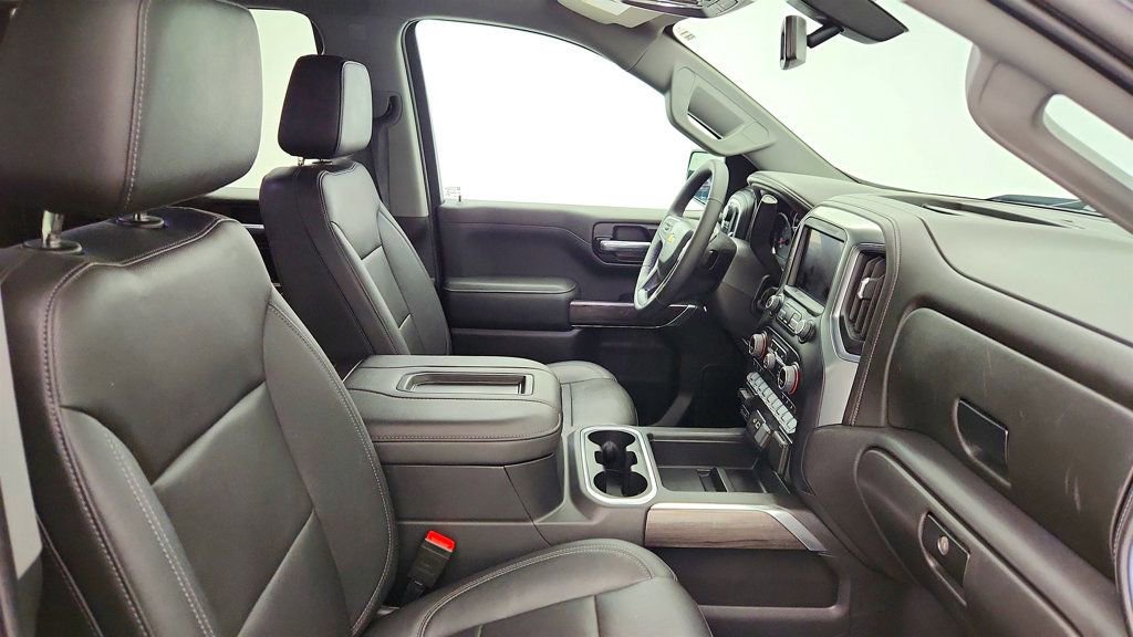 Used 2022 Chevrolet Silverado 1500 LTZ image 24