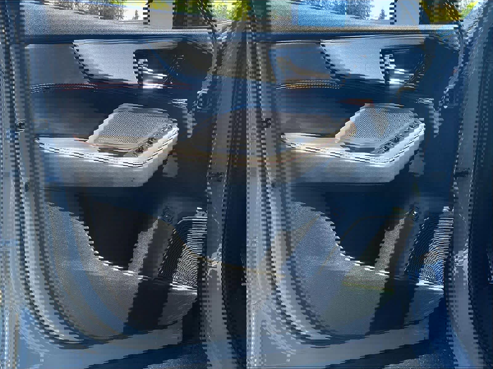 Used 2025 Acura MDX A-Spec image 24