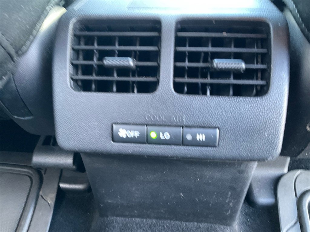 Used 2009 MAZDA MAZDA5 Sport image 21