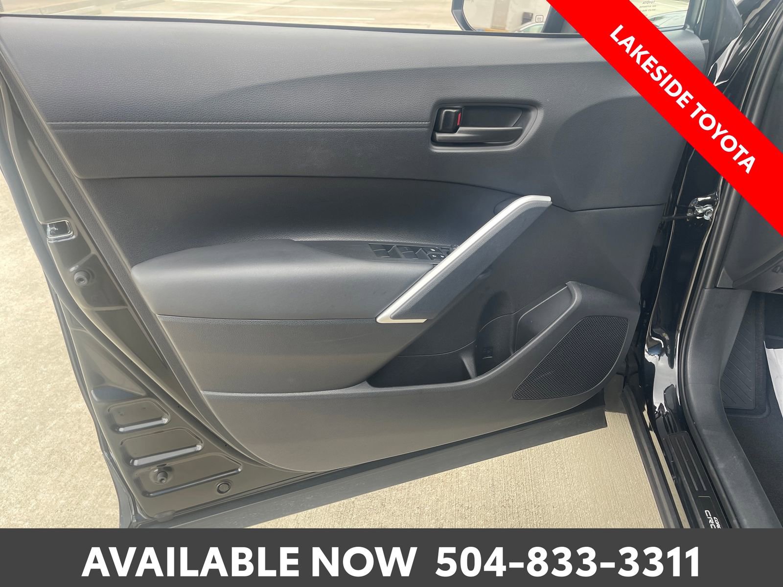 Used 2025 Toyota Corolla Cross AWD Hybrid image 23