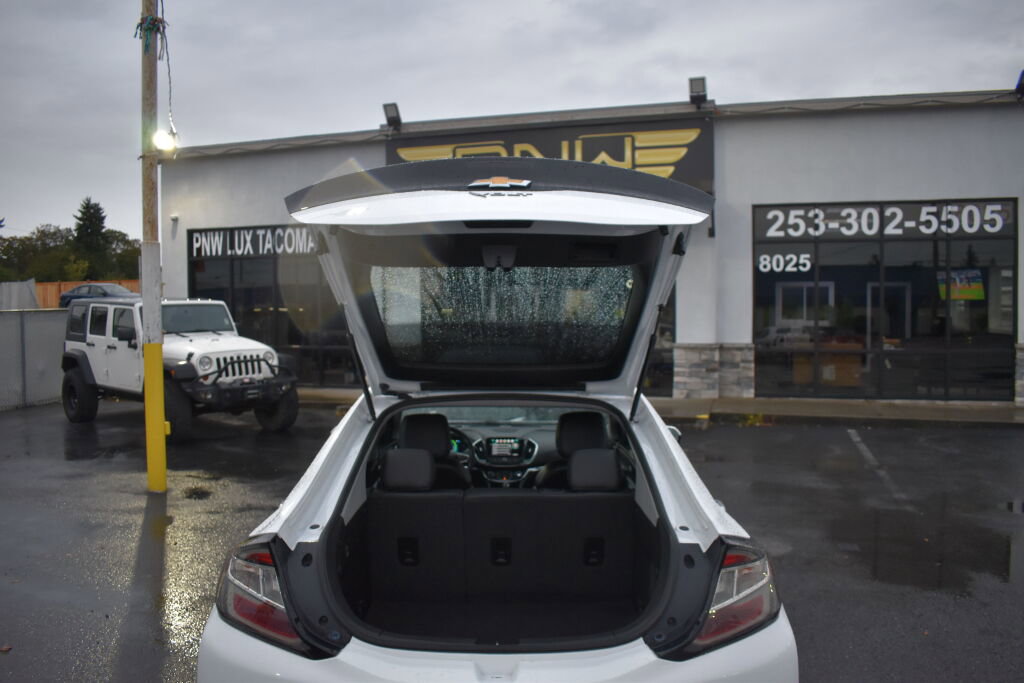 Used 2017 Chevrolet Volt Premier w/ Driver Confidence II Package image 29