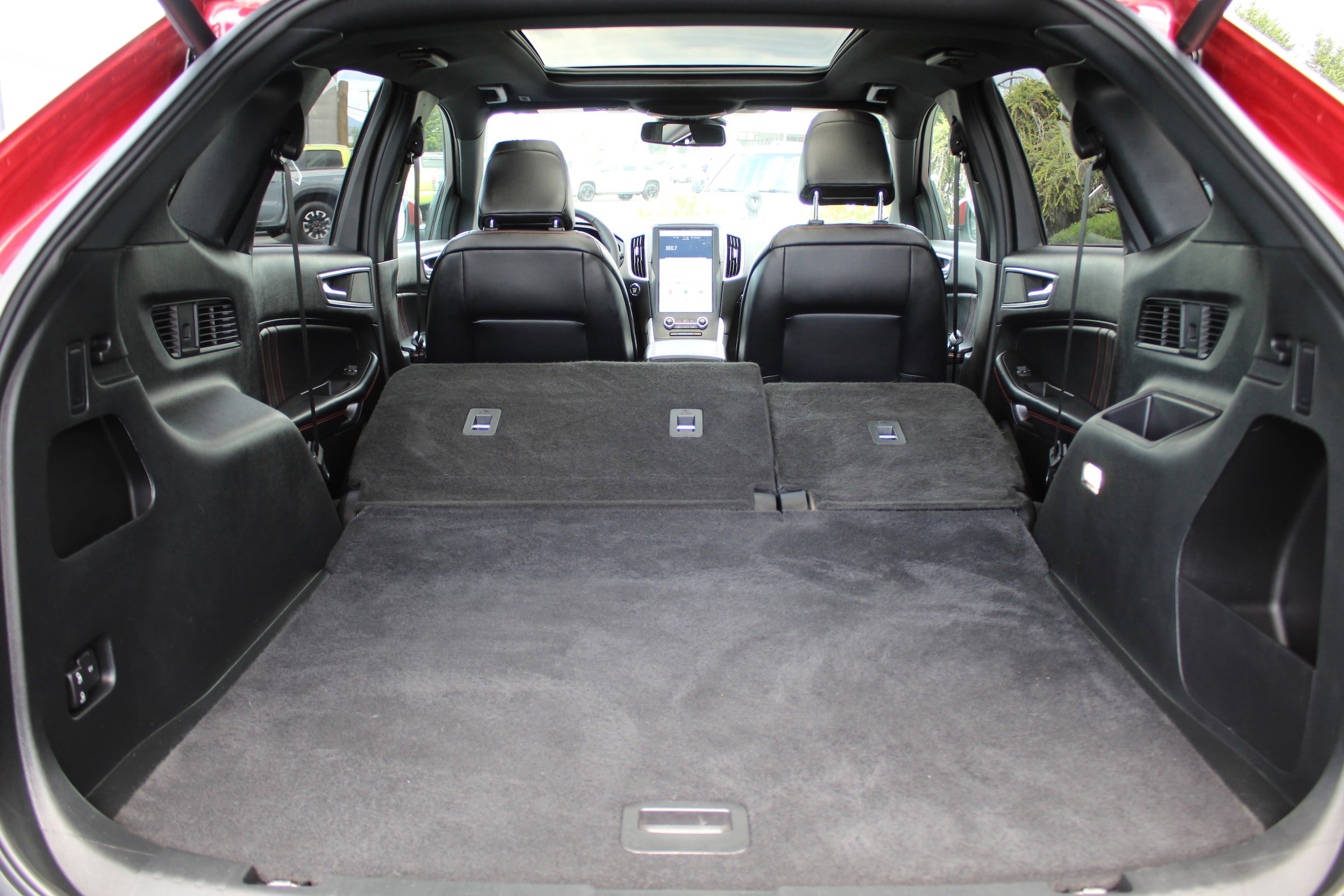 Used 2023 Ford Edge ST-Line image 17