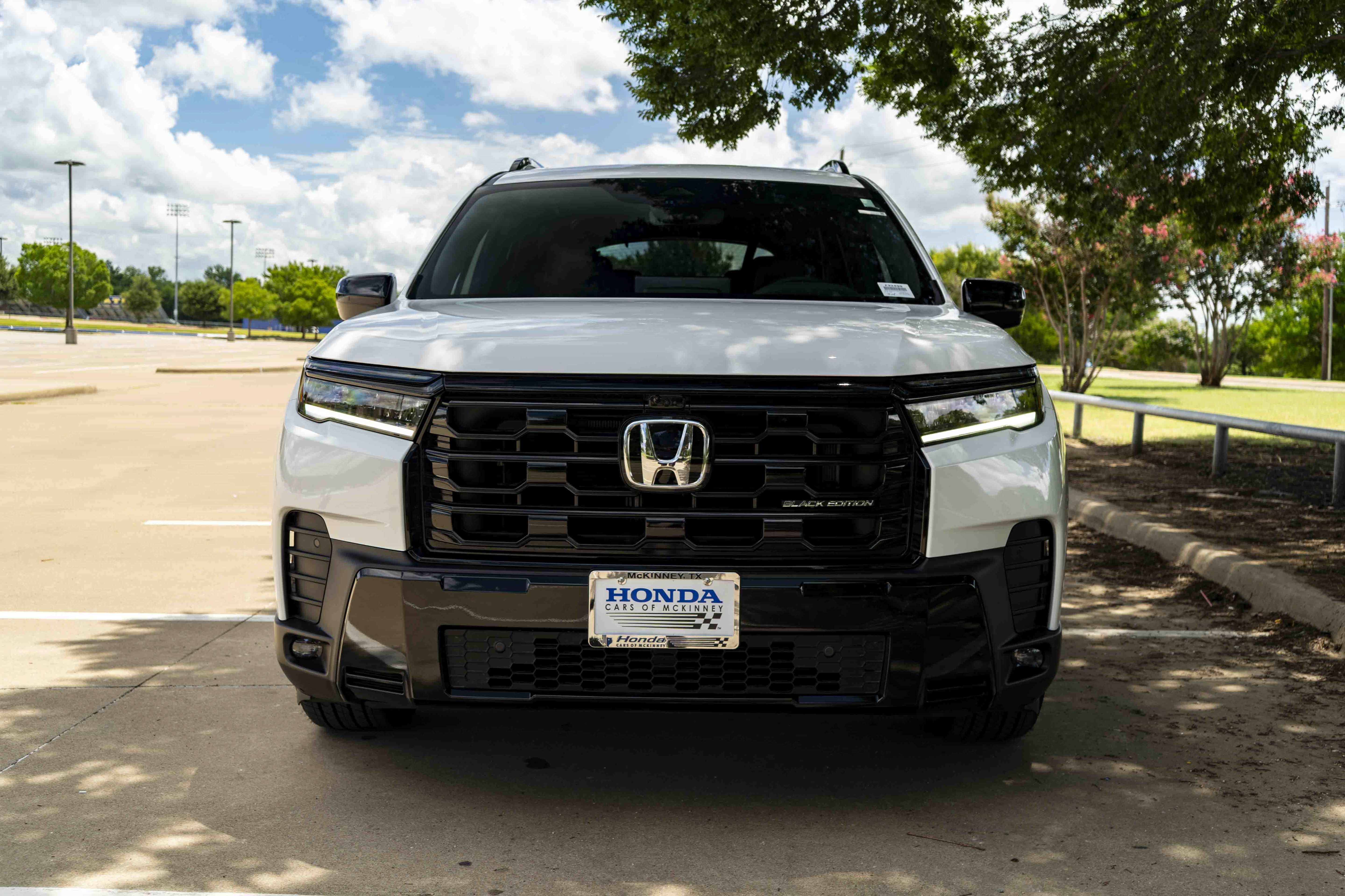 Used 2026 Honda Pilot Black Edition image 3