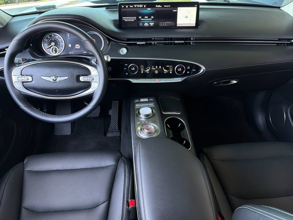 Used 2025 Genesis GV70 2.5T AWD/4WD image 14