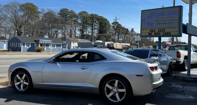 Used 2011 Chevrolet Camaro LT RWD image 6