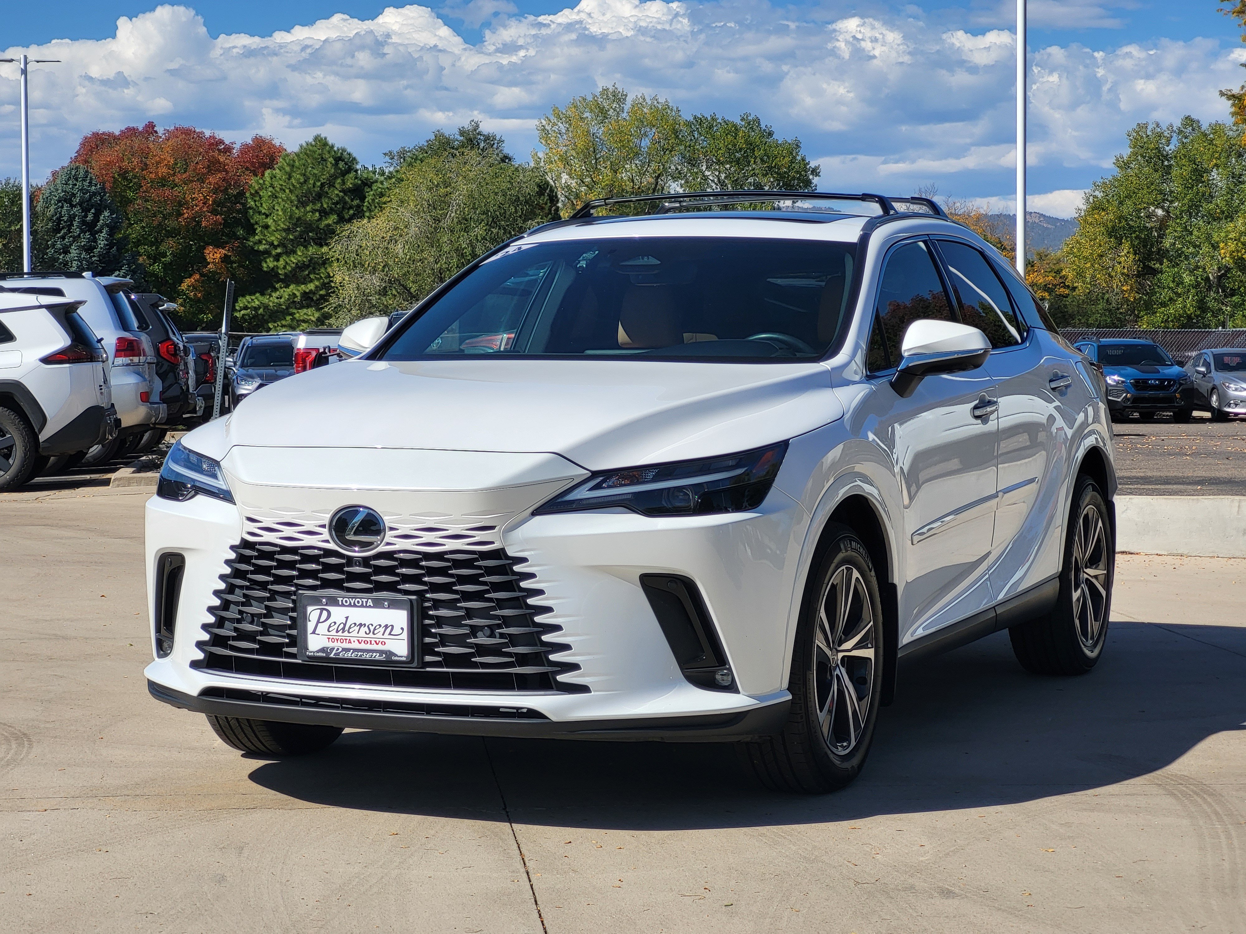 Used 2024 Lexus RX 350h w/ Convenience Package AWD/4WD image 4