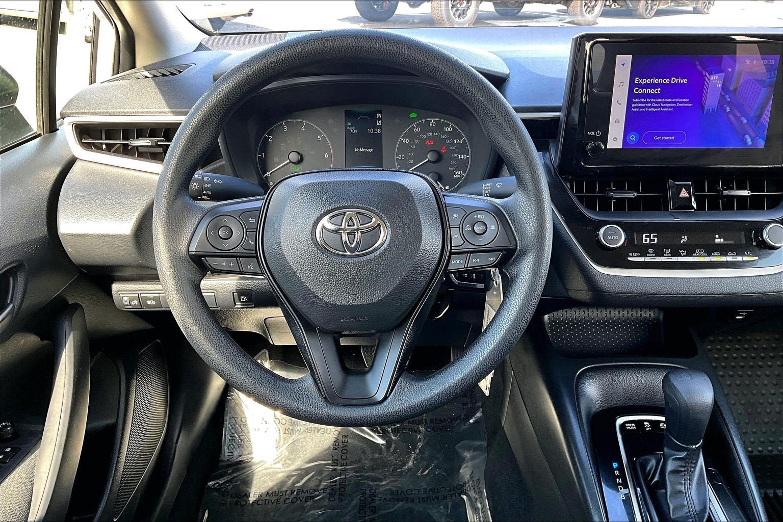 Used 2025 Toyota Corolla LE FWD image 5