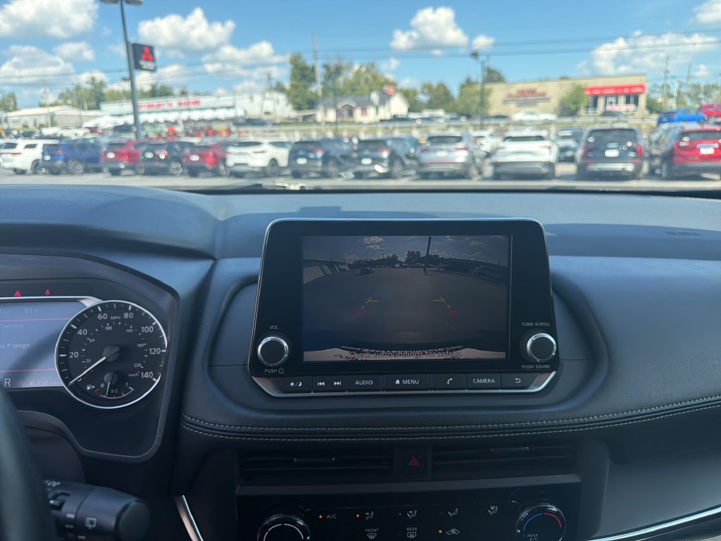 Used 2024 Nissan Rogue S AWD/4WD image 23