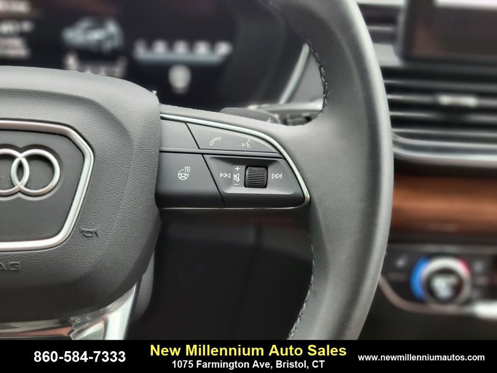Used 2025 Audi Q5 2.0T Premium w/ Convenience Plus Package image 26
