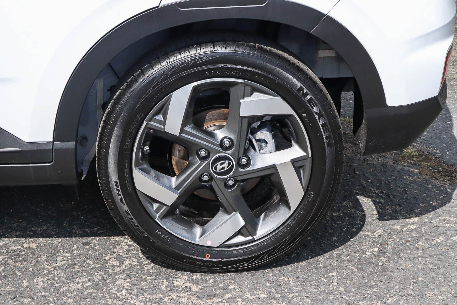 New 2026 Hyundai Venue SEL FWD image 13