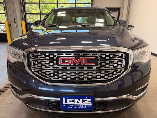 Used 2018 GMC Acadia Denali w/ Technology Package AWD/4WD video 3
