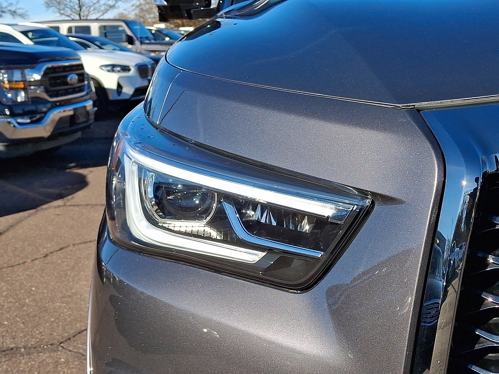 Certified 2024 INFINITI QX80 Premium Select w/ Cargo Package image 9