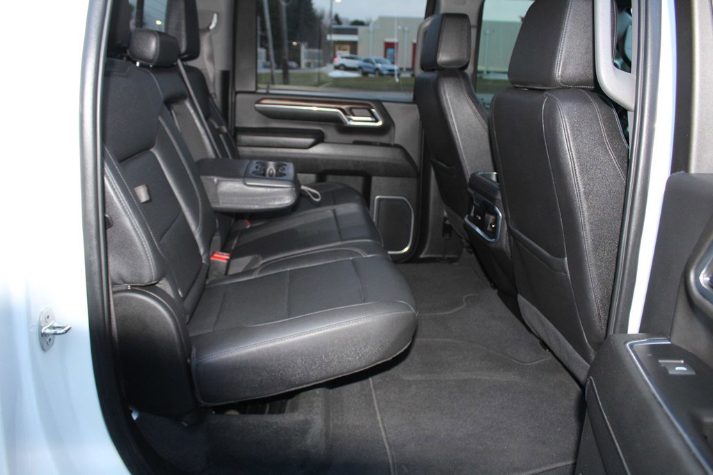 Used 2024 GMC Sierra 2500 SLT w/ SLT Convenience Package image 25