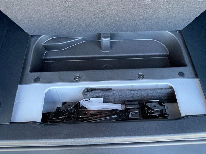 Used 2023 Ford Bronco Badlands image 16