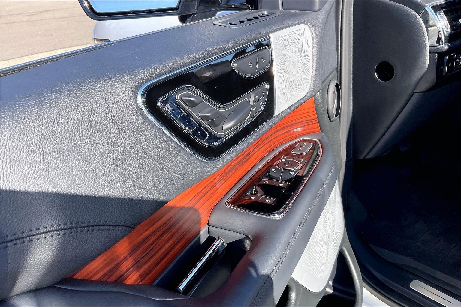 Used 2024 Lincoln Navigator Reserve w/ Equipment Group 201A image 33