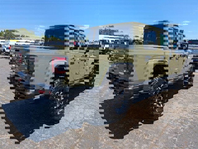 New 2025 Jeep Gladiator Rubicon w/ Convenience Group image 4