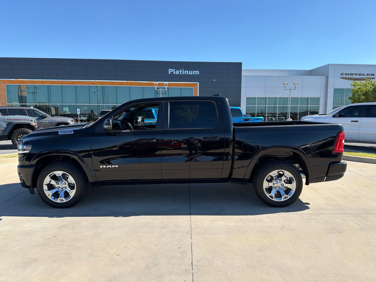 New 2027 RAM 1500 4x4 Crew Cab video 2