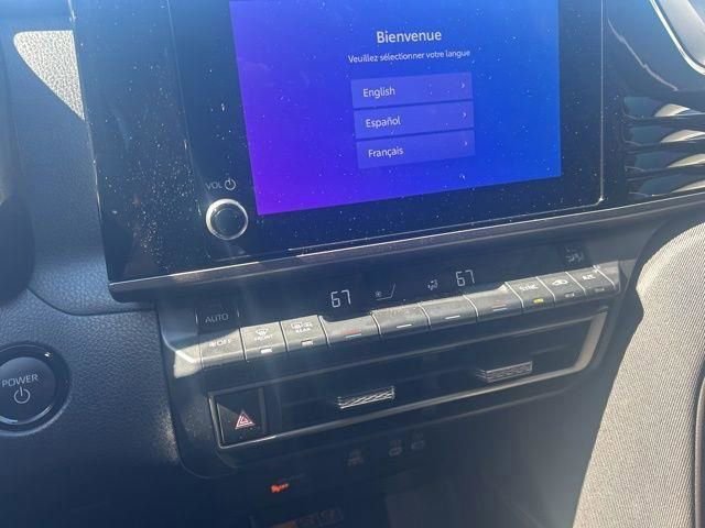 Used 2025 Toyota Camry LE image 29