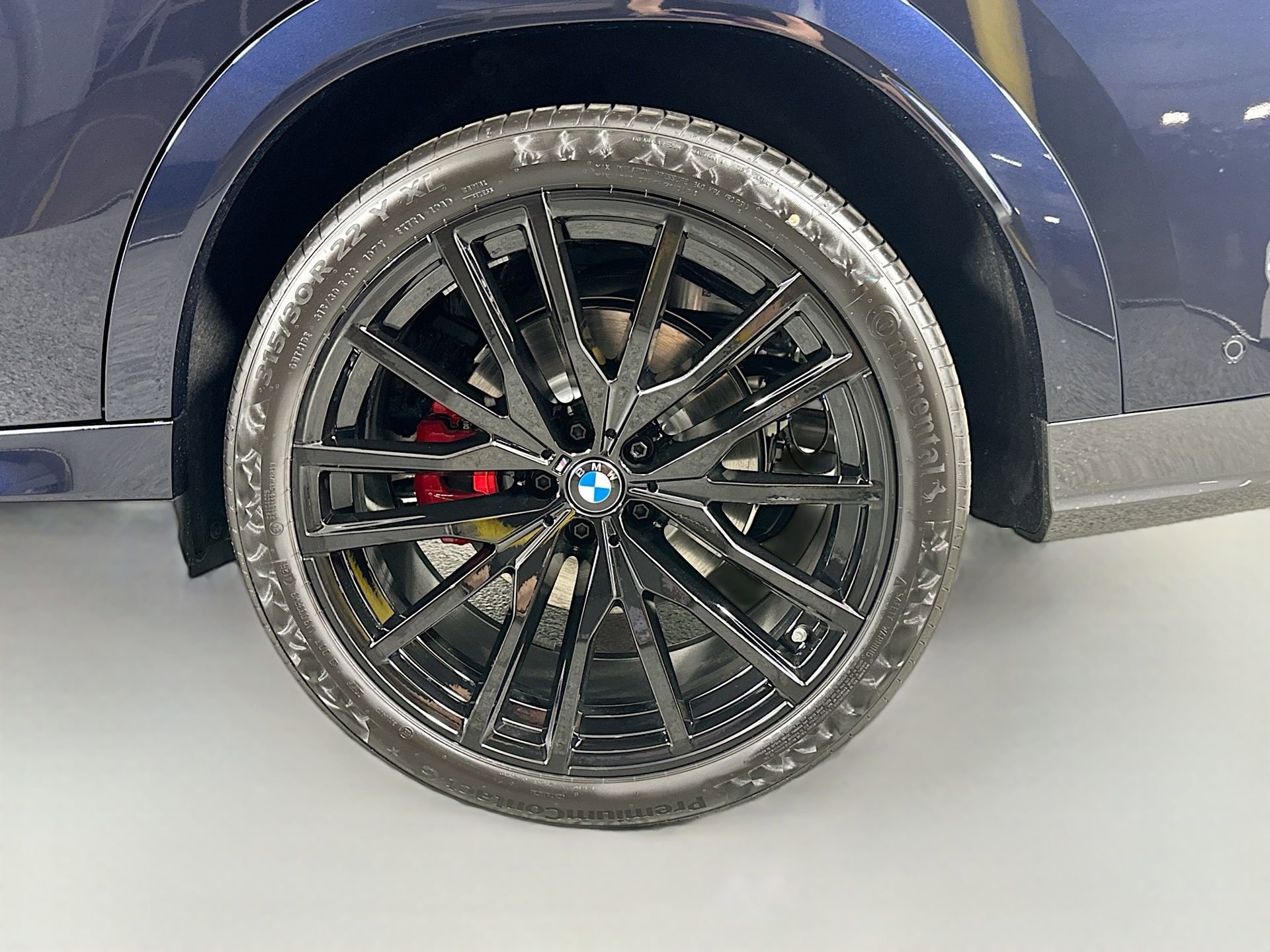 New 2026 BMW X6 xDrive40i w/ Executive Package image 32