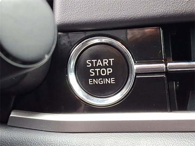 Used 2024 Mitsubishi Outlander SE image 18