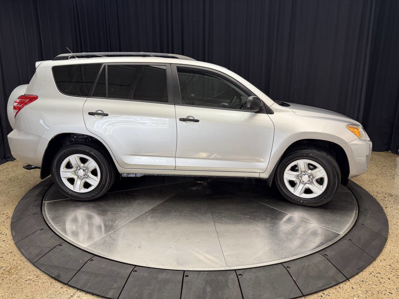 Used 2011 Toyota RAV4 4WD w/ Base L4 Extra Value Pkg image 10
