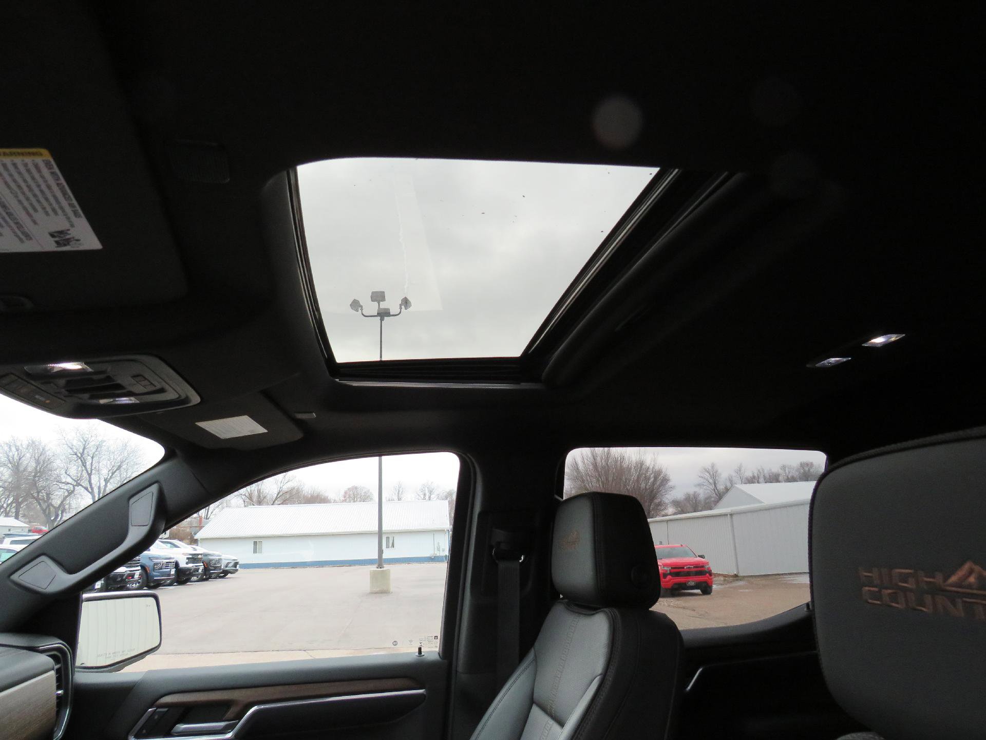 Used 2023 Chevrolet Silverado 1500 High Country w/ High Country Premium Package image 6