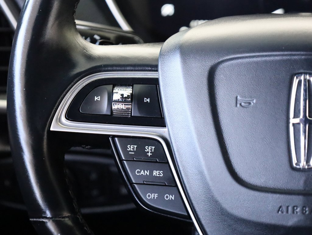 Used 2019 Lincoln Nautilus Reserve image 24
