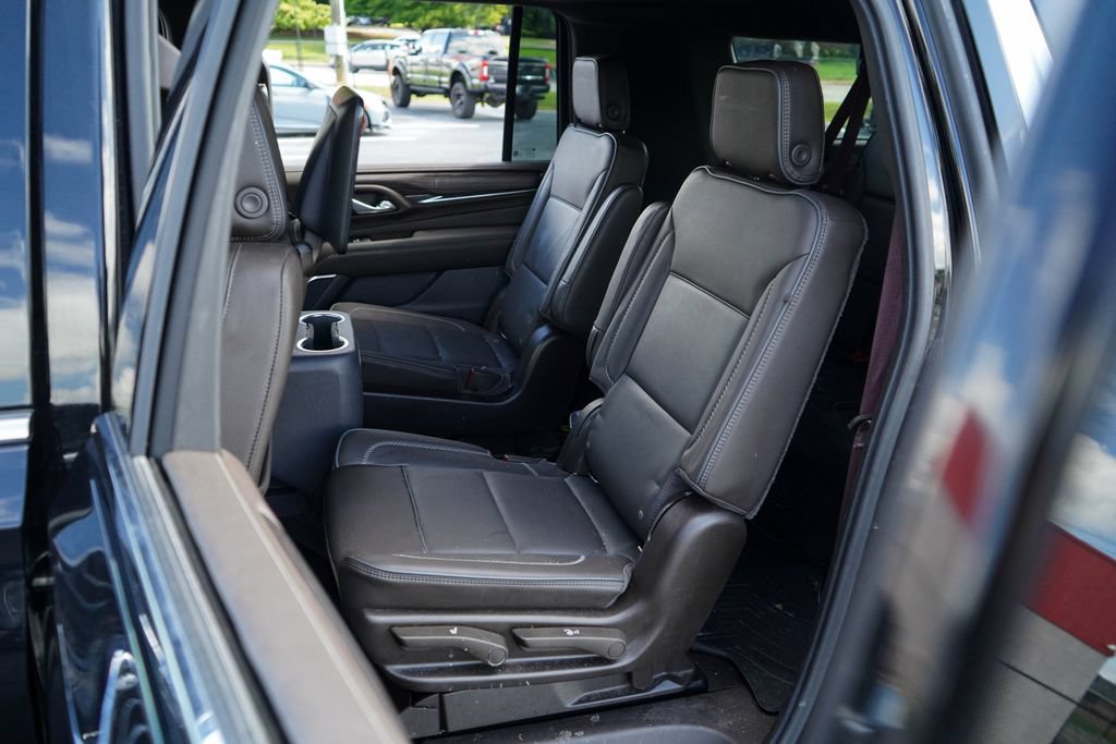 Used 2021 GMC Yukon XL Denali AWD/4WD image 9