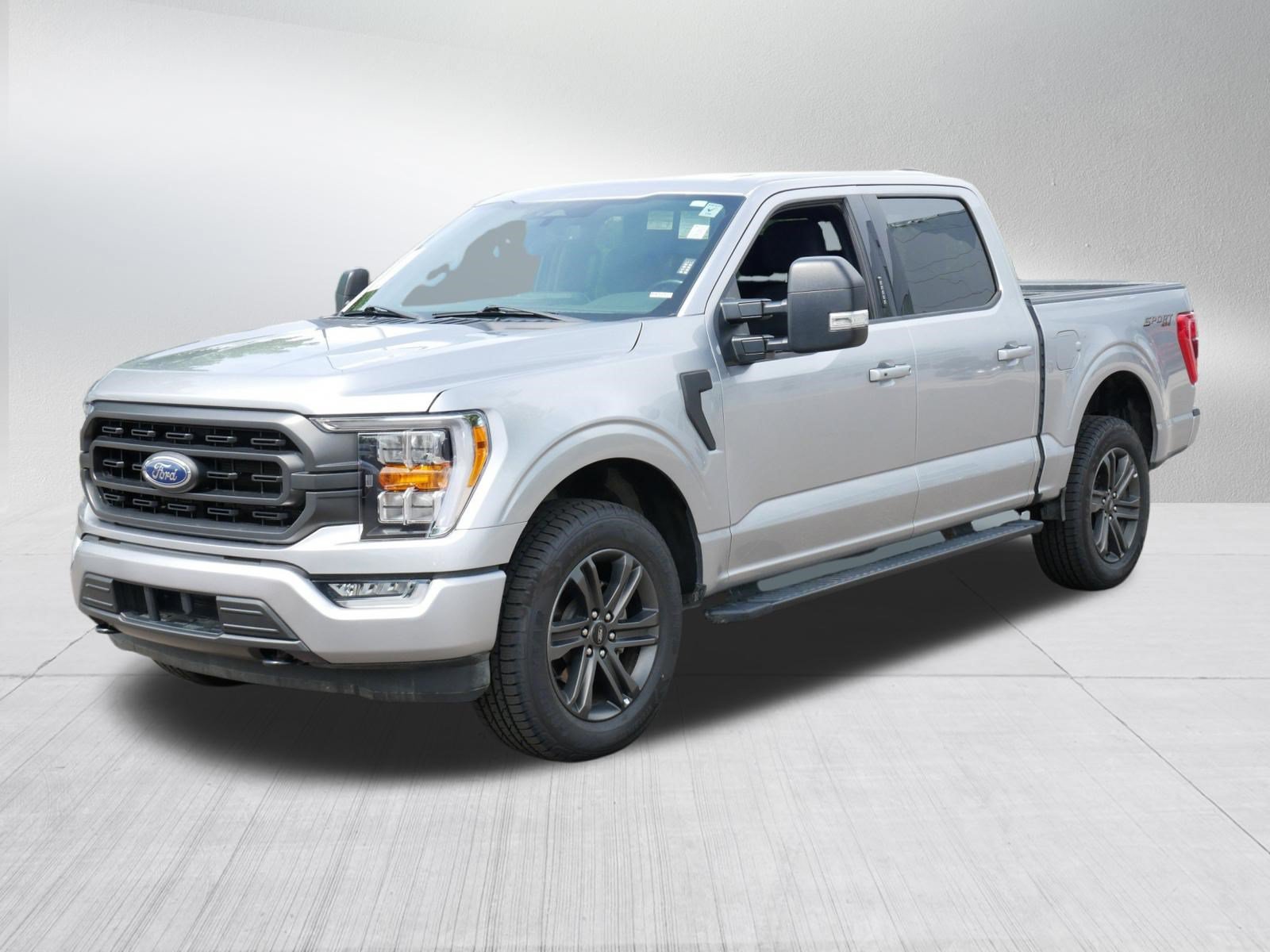 Used 2022 Ford F150 XLT w/ Equipment Group 302A High AWD/4WD image 3