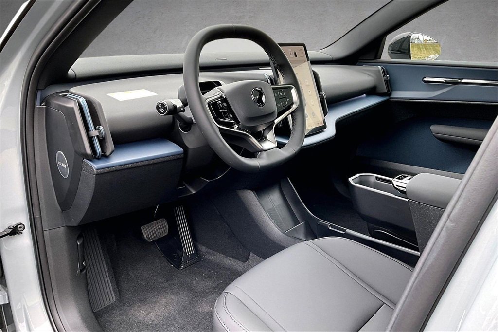 New 2026 Volvo EX30 Plus image 7
