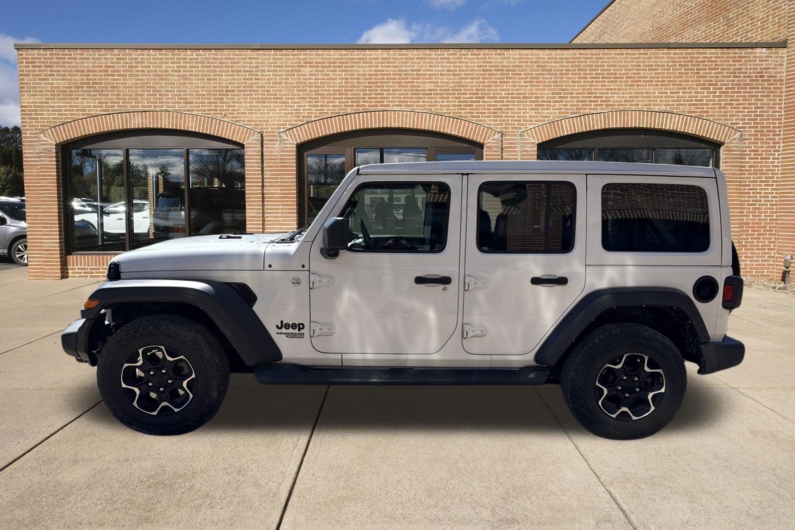 Used 2021 Jeep Wrangler Unlimited Sport w/ Sun And Sound Package image 6