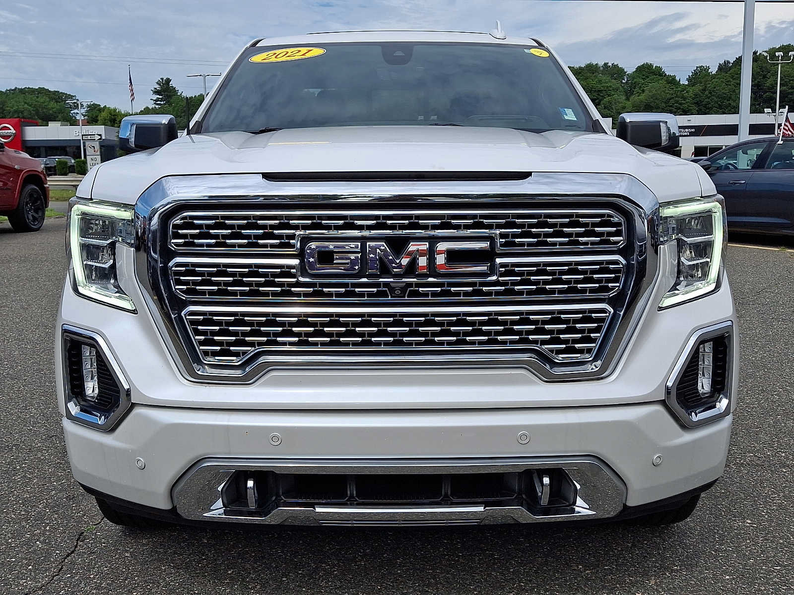 Used 2021 GMC Sierra 1500 Denali w/ Denali Ultimate Package AWD/4WD image 2