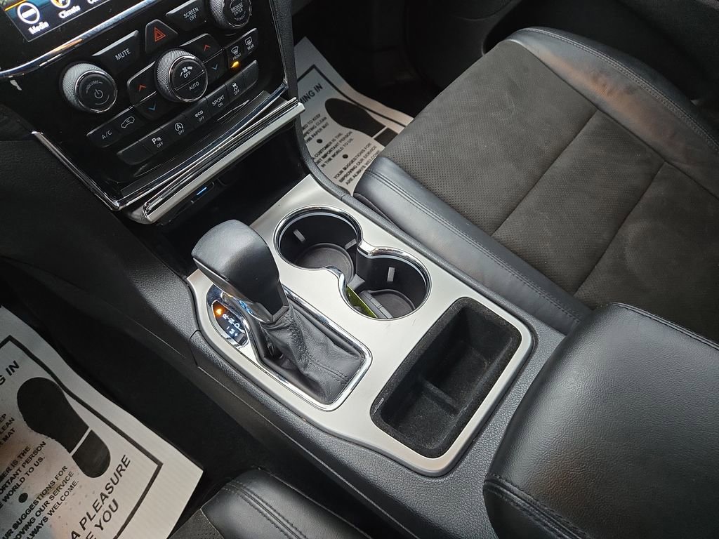 Used 2021 Jeep Grand Cherokee Laredo X image 26