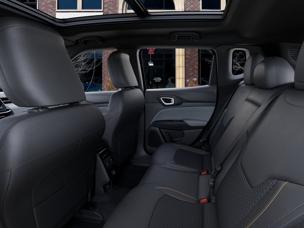 New 2026 Jeep Compass Latitude AWD/4WD image 23
